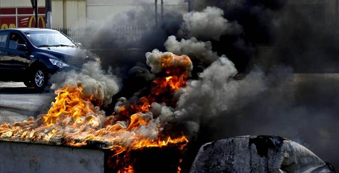 Bahraini Shia Protesters Challlenge Forces in the Capital
