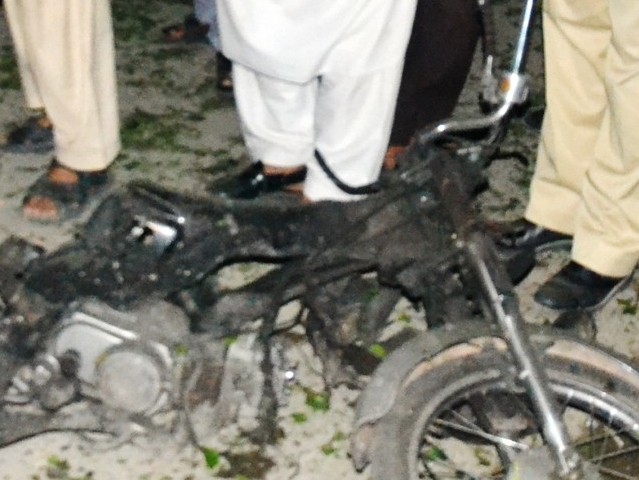 Bomb Blast in Imamia Colony Imambargah , Peshawar 28 May 2013