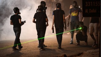 Bahraini Protesters Exchange Fire with LEA,s