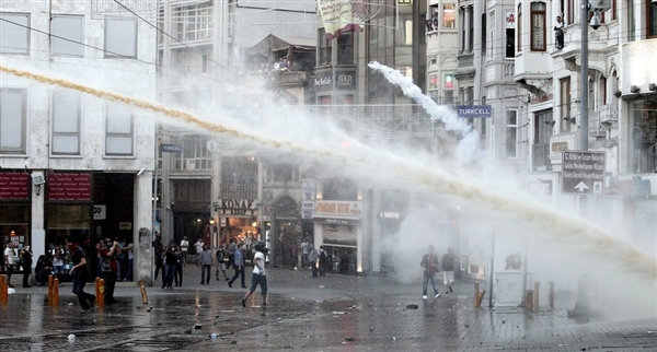 Turkish Police Fire Tear Gas Water Cannons at Protesters