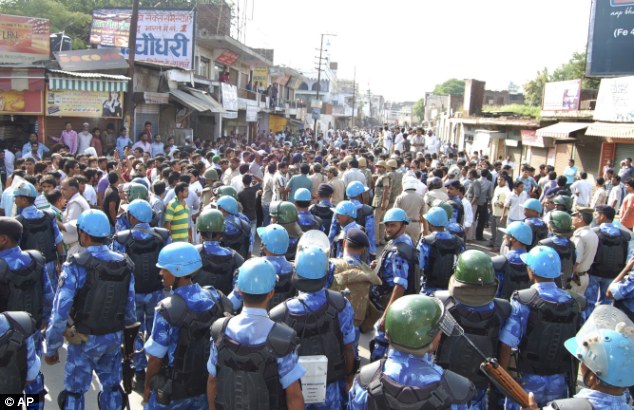 Hindu Muslims Riots in Muzzafar Nagar , UP , India f