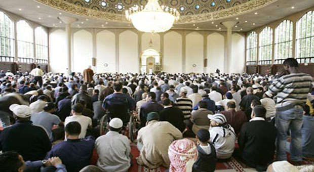 Mosques full of Muslims in UK