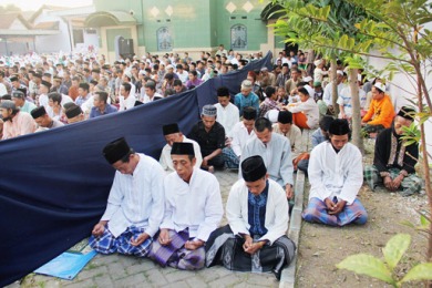 Indonesian Shia Protest against the Propogation of Sectarianism