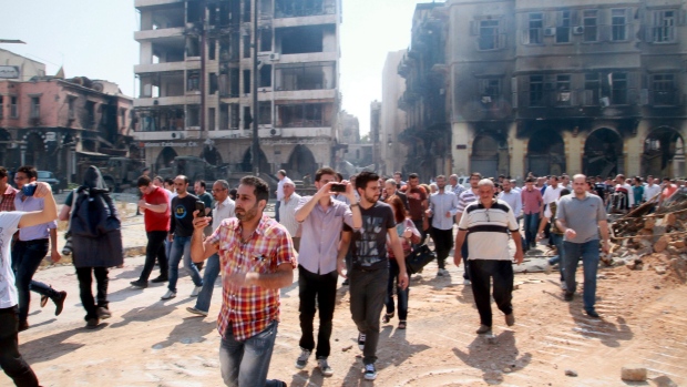 Syrian & Assad Forces Enter Homs Vicotious