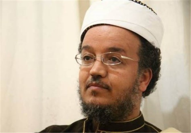Yemeni Wahabi Scholar Dr. Esam Al-Emad  Converts to Shia Sect