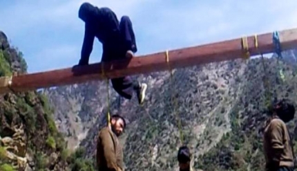 12 Taliban Commanders hanged to Death by Masked Men