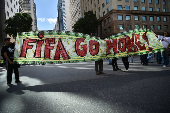BRAZIL-PROTEST-FBL-WC-2014