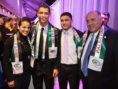 Cristiano Ronaldo With Palestiian Delegation