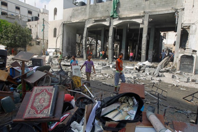 Palestinian Building in Gaza attacked By Israeli attacks