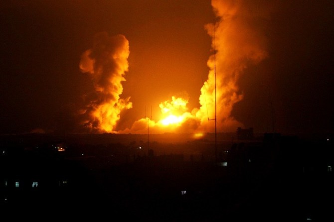 TOPSHOTS-PALESTINIAN-ISRAEL-CONFLICT-GAZA - ATTACK