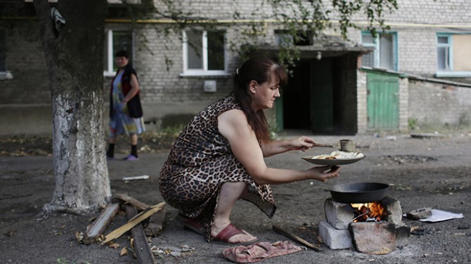 Power , Energy , Medical Supplies Cut off of East Ukraine