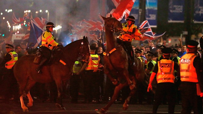 Clashes erupt in Glasgow , Scotland