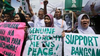 Filipino Muslims gets Self Rule in the Autonomous Region