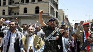 Shia Houthi Ansarallah Fighters take over State TV Station in Sanaa