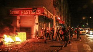 Turkish Kurds Protest against Govt's Inaction against ISIL Terrorist