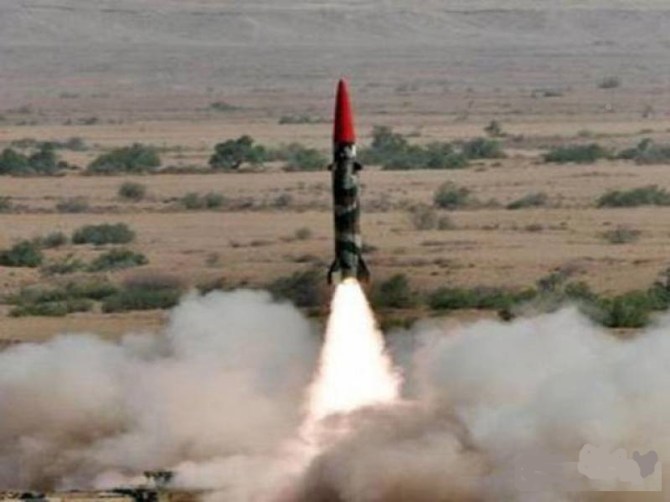 Pakistan Test Fires Nuclear Capable Balistic Missile , Shaheen II