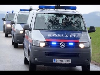 Austrian Police Raid Mosques , Muslim Homes across Country