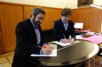 Iran Germany Sign Accord for cooperation in Shia Studies in University Program