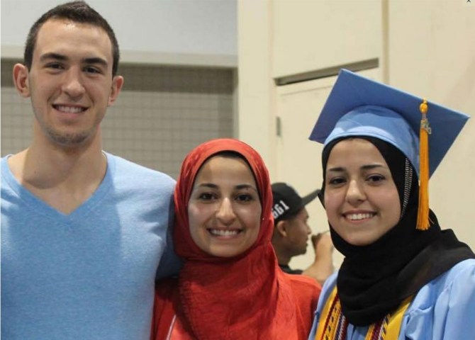 Deah Shaddy Barakat, 23, his wife Yusor Mohammad, 21, and her sister, Razan Mohammad Abu-Salha, 19 , Muslims Shot in Chapel Hill , Carolina , US