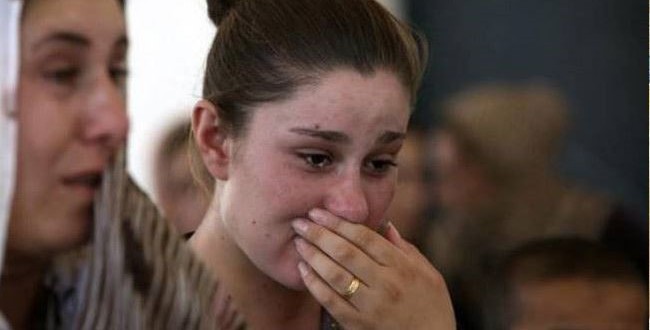 Wahabi IS Terrorists Selling Naked Girls