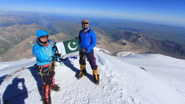 Pakistani Woman Samina Baig who climbed the Mount Everest. ad